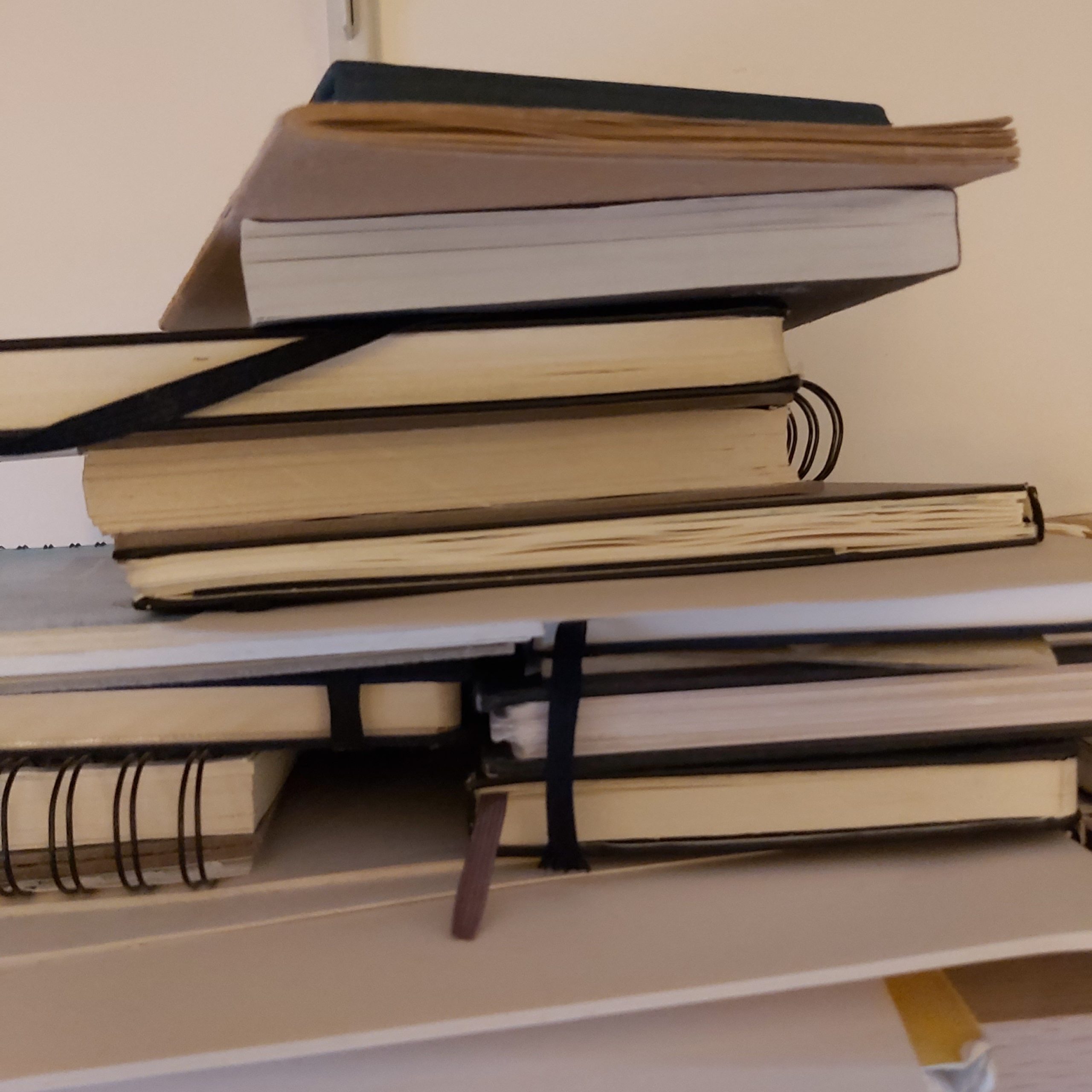 Image d'une pile de carnets